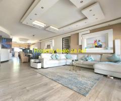 LARGE FAMILY HOME
