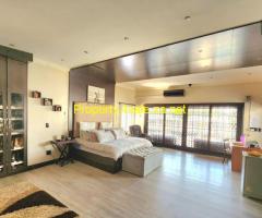 LARGE FAMILY HOME
